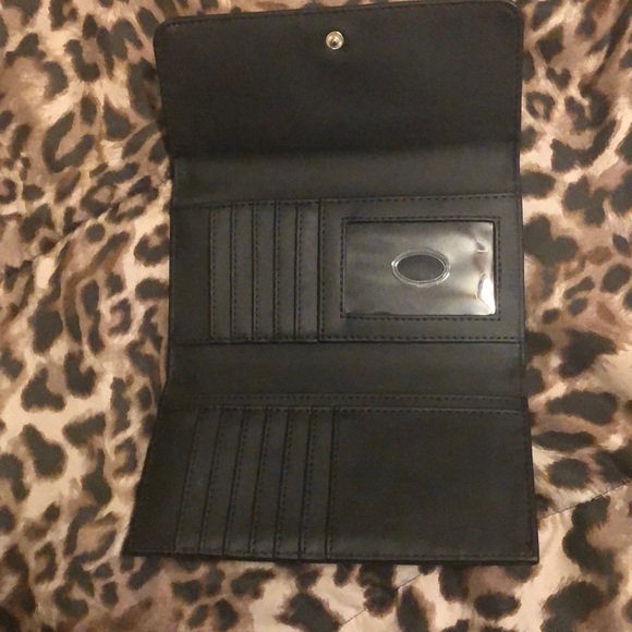 Sold - Picture 6 of 7